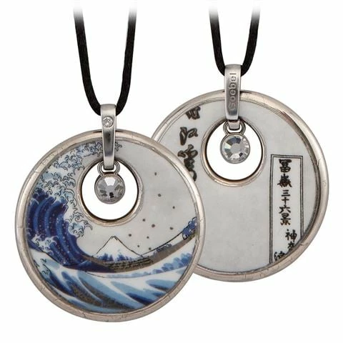 Goebel - Katsushika Hokusai Great Wave Necklace 3 Goebel - Katsushika Hokusai Great Wave Necklace